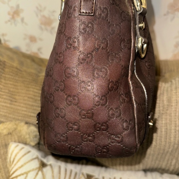 Classy Gucci Guccissima - Picture 5 of 6